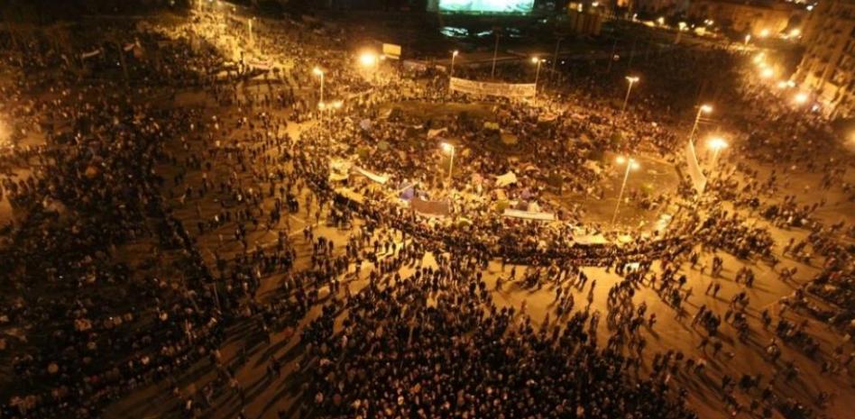 Los defensores de Mubarak matan a cinco opositores en la plaza Tahrir