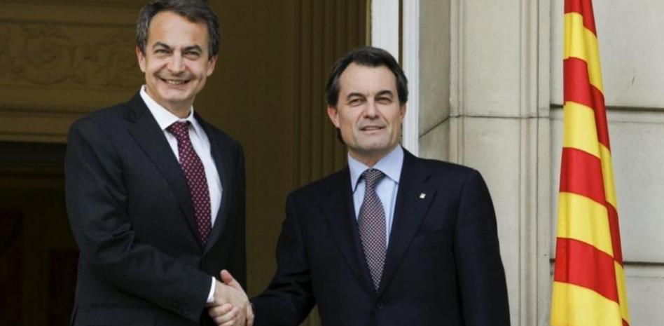 Mas aprieta, Zapatero cede algo