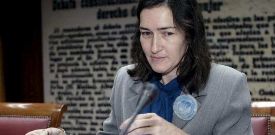 La ministra de Cultura considera que con la 'Ley Sinde' los precios bajarán