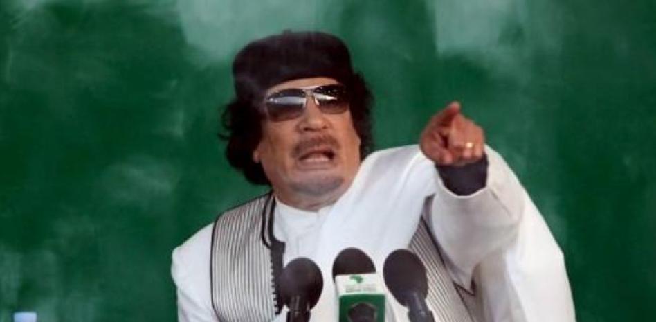 Miles de opositores toman las calles en Libia en protesta por las muertes de la represión