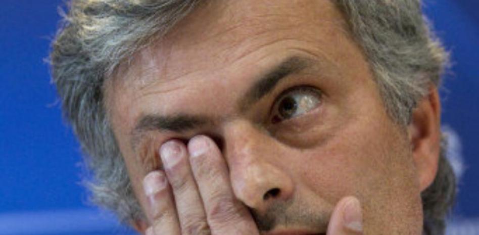 Mourinho: "Con Pep entramos en una nueva era, criticar el acierto del árbitro"