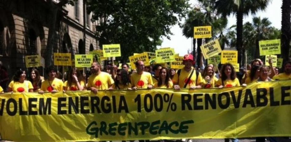 Unas 5.000 personas piden en Barcelona el cierre de las centrales nucleares