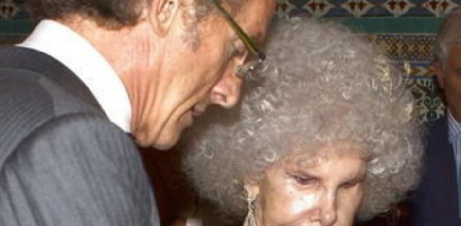 La duquesa de Alba da el "sí quiero" a Alfonso Díez