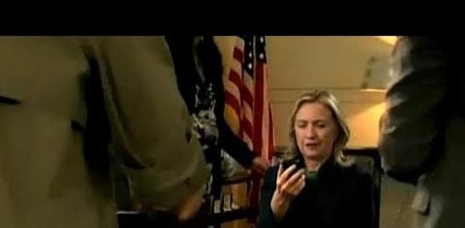 Hillary Clinton exclama "guau" al conocer la captura de Gadafi