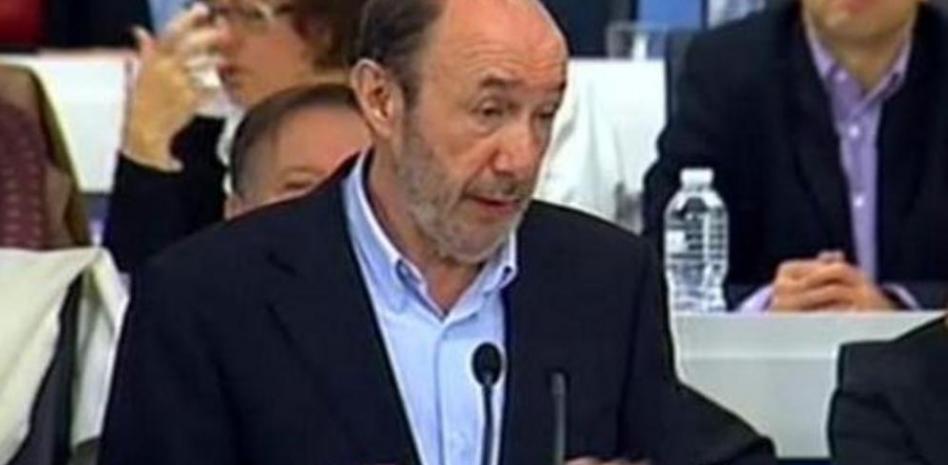 Rubalcaba defiende la vigencia de su programa electoral ante el comité federal del PSOE