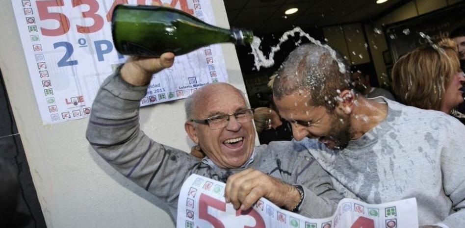 El segundo premio de la Lotería de Navidad, el 53.404, cae en Manises
