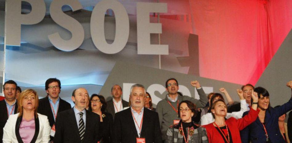 Rubalcaba ya dirige el nuevo rumbo del PSOE
