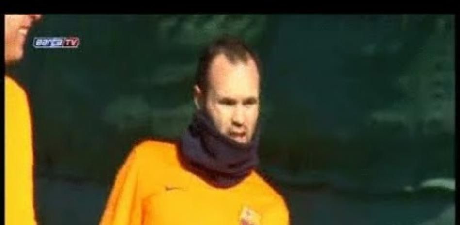 Iniesta y Pedro se unen al grupo; Messi se queda en el gimnasio