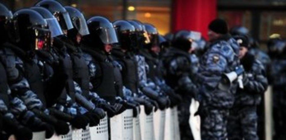 Un centenar de opositores rusos detenidos por denunciar el fraude en las elecciones