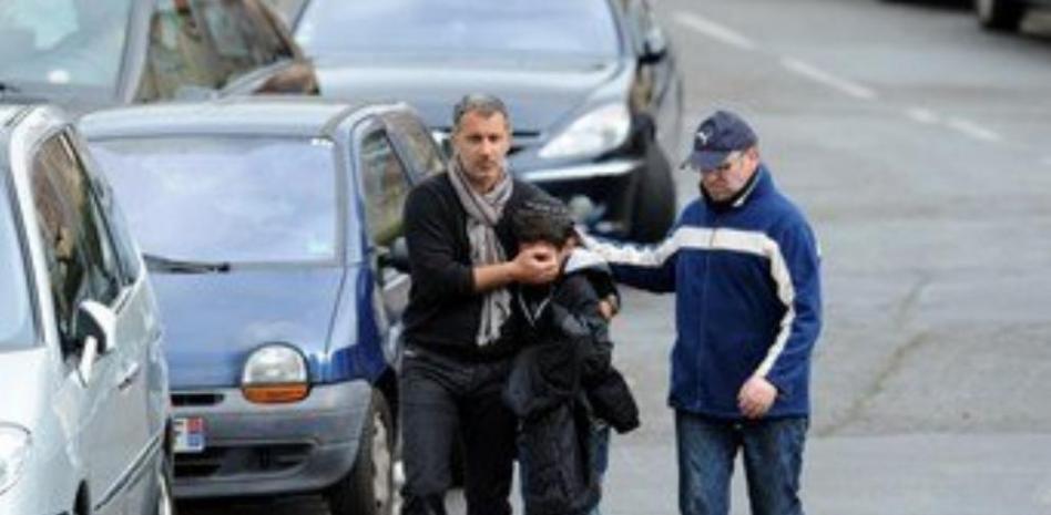 El autor de la masacre de Toulouse pudo grabar los asesinatos con una cámara en el cuello