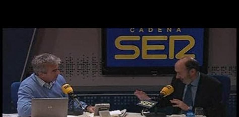 Rajoy y Rubalcaba pondrán fin a tres meses de incomunicación