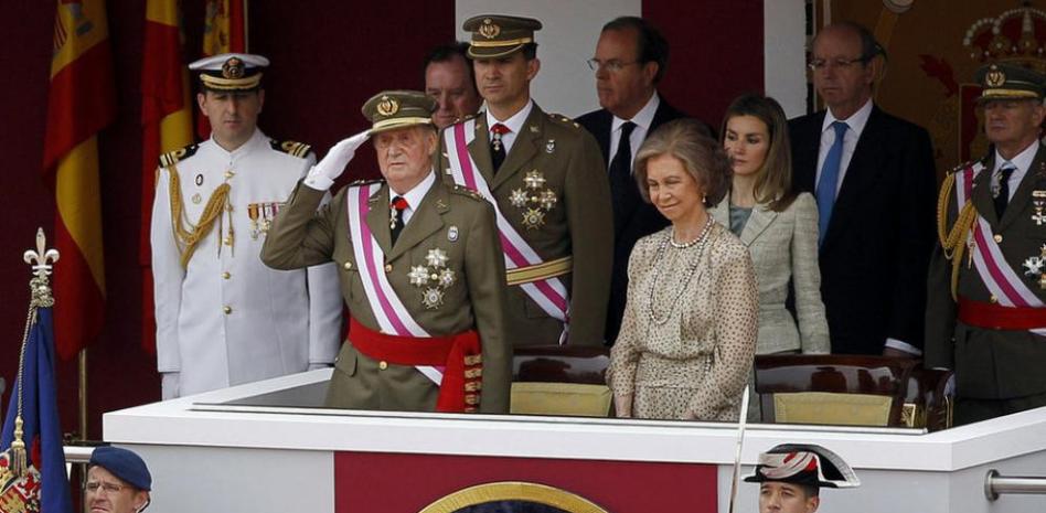 El Rey preside el desfile del día de las Fuerzas Armadas