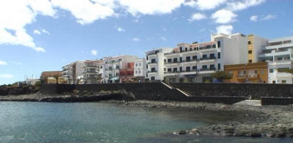 Bañarse en El Hierro, la isla de los 1.000 volcanes