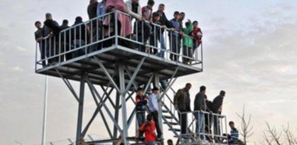 Turquía cierra su frontera con Siria