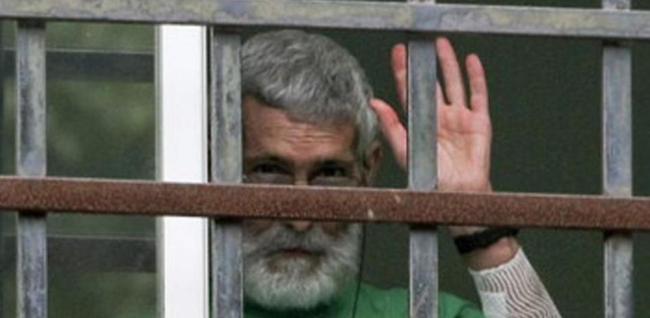 El juez se reúne con el oncólogo y cursa una breve visita a Uribetxebarria