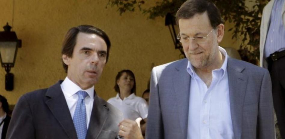 Aznar pide ante Rajoy reformar el modelo para frenar las "amenazas" de Mas