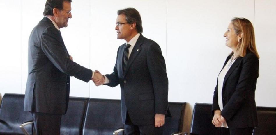 Mas reclama ante Rajoy el corredor mediterráneo y más inversión pública