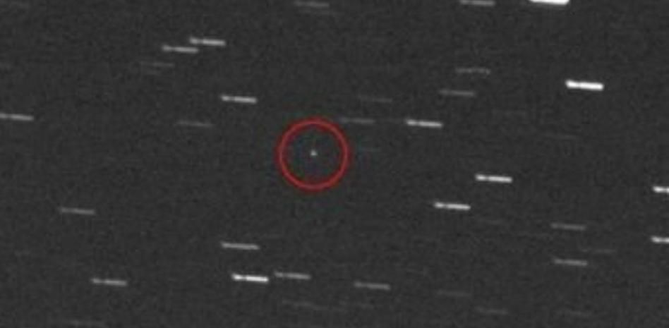 Imágenes del asteroide 2012 DA14 que hoy 'rozó' la Tierra