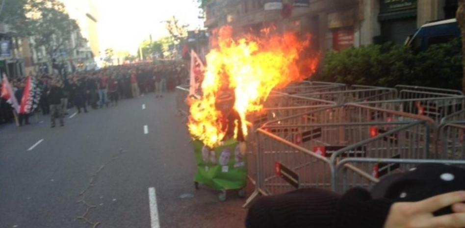 Espadaler defiende dispositivos masivos de Mossos para evitar pelotas de goma