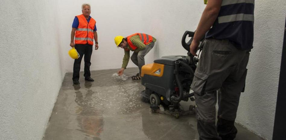 El nuevo edificio de los Encants de Barcelona se inunda a 10 días de su inauguración