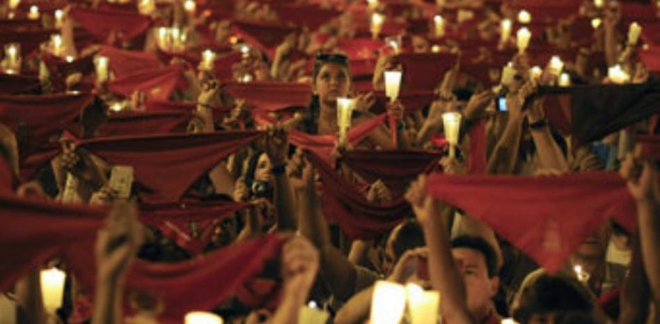 San Fermín 2013: Un concurrido "Pobre de mí" cierra las fiestas