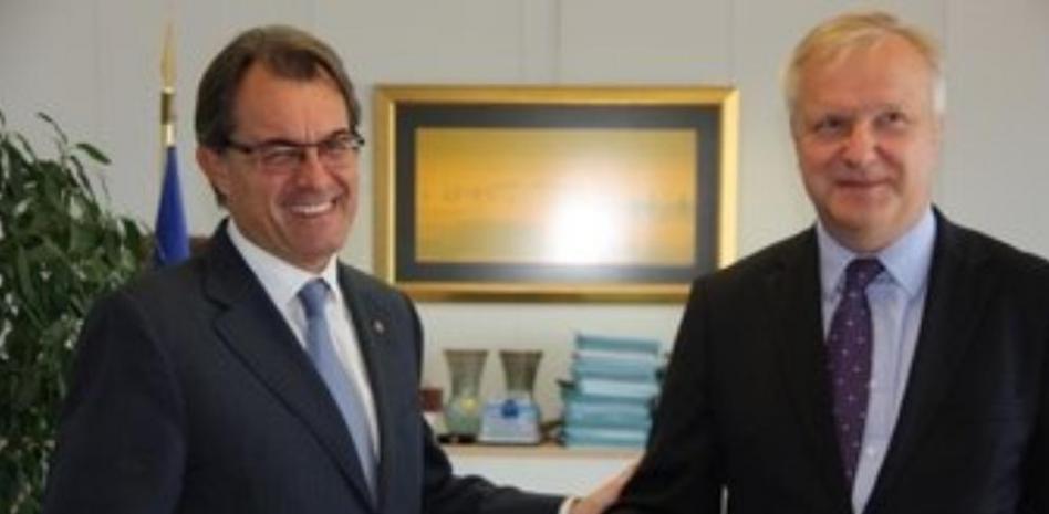 Mas responde a Rajoy que "el gesto de grandeza más grande es escuchar a la gente y dejarle votar"