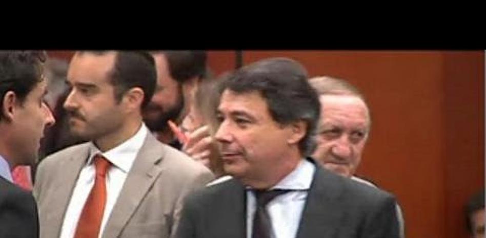 Aznar aboga por "cortar y atacar" el "desafío" soberanista