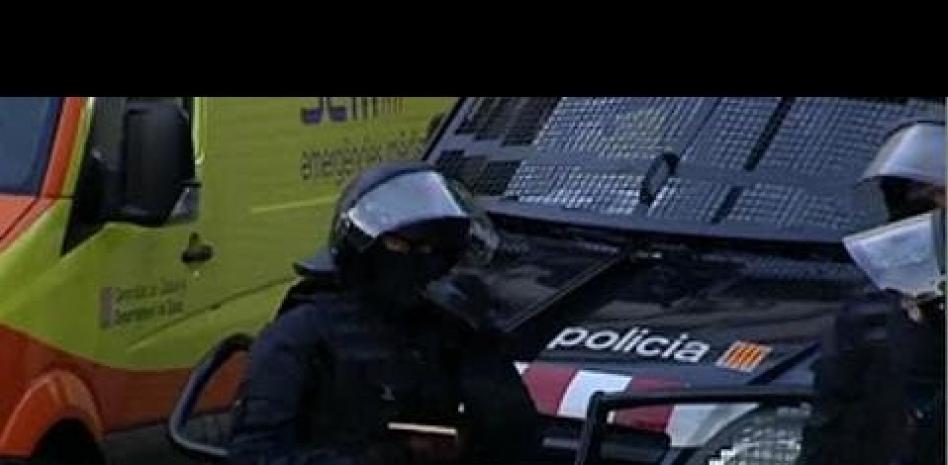 Los Mossos d'Esquadra llevan a cabo un operativo antidroga en La Mina