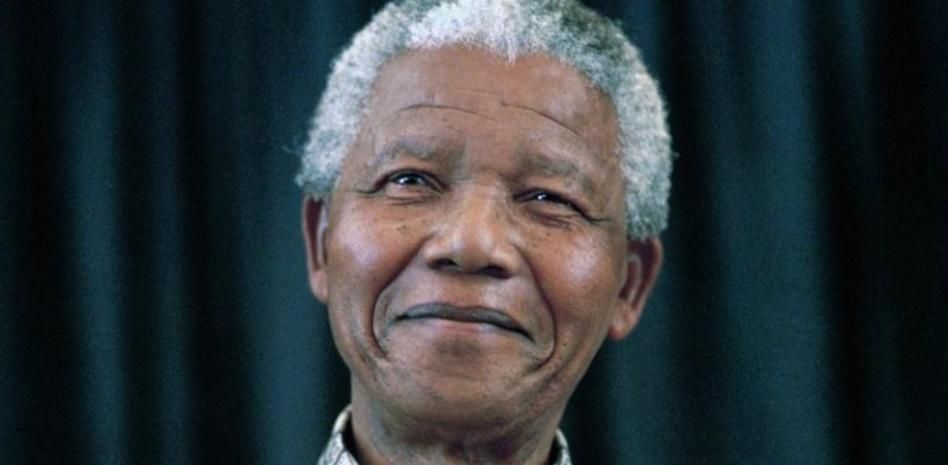 Los lectores rinden homenaje a Nelson Mandela tras su muerte