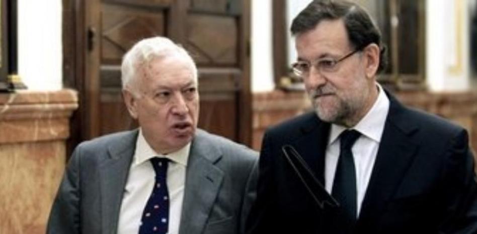 Gobierno y oposición escenifican su unidad contra el desafío soberanista