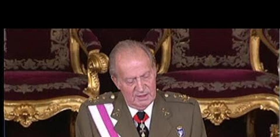 El Rey lee con dificultad su discurso en la Pascua Militar