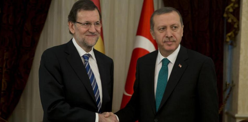 Rajoy reitera que no va a dialogar sobre "romper la soberanía nacional"