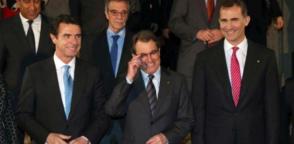 El Príncipe resalta ante Mas el éxito de la colaboración entre instituciones