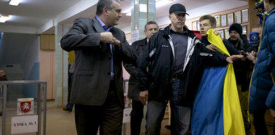 Un 96,7% de los crimeos votó a favor de la reunificación con Rusia