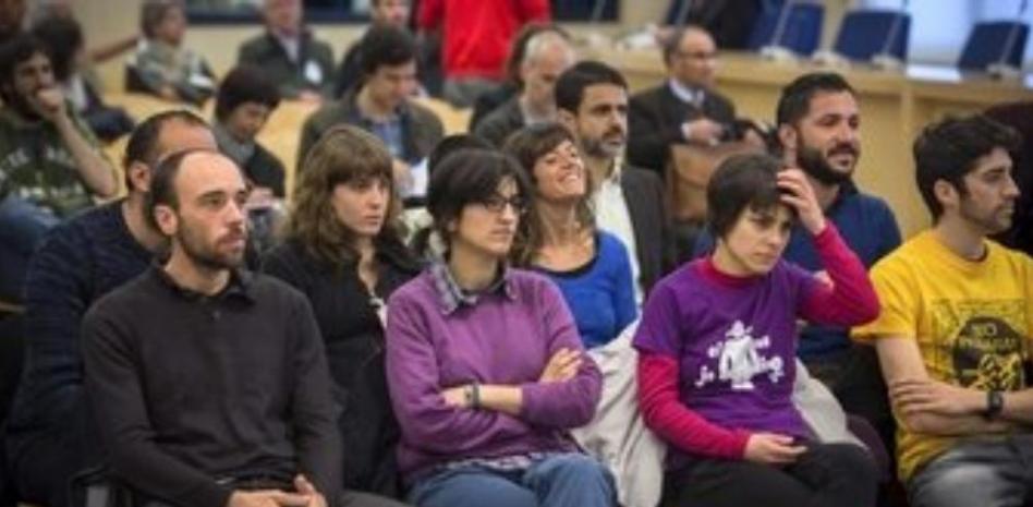 Marlaska llama al orden por "fumar estupefacientes" en el juicio del asedio al Parlament