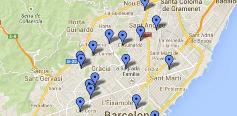 Barcelona impulsa una campaña para potenciar la recogida de excrementos de perro