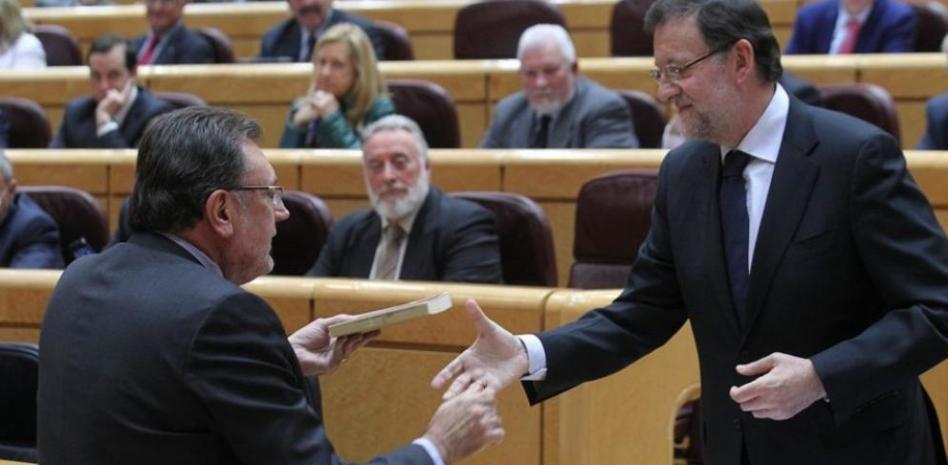Rajoy: "No se puede pedir al presidente que se salte lo que deciden las Cortes"