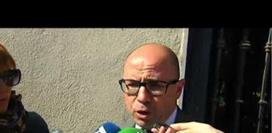 Libertad con cargos para el joven detenido por pedir matar a políticos en Twitter