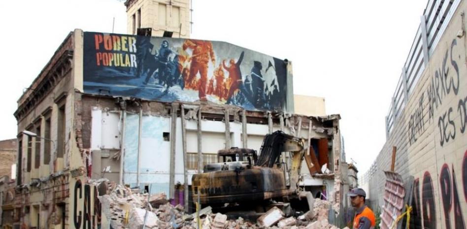 Noche de disturbios en Barcelona por el desalojo de Can Vies