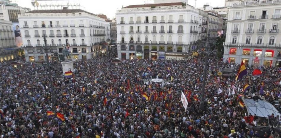 Concentraciones en favor de un referéndum sobre la monarquía en Madrid y Barcelona