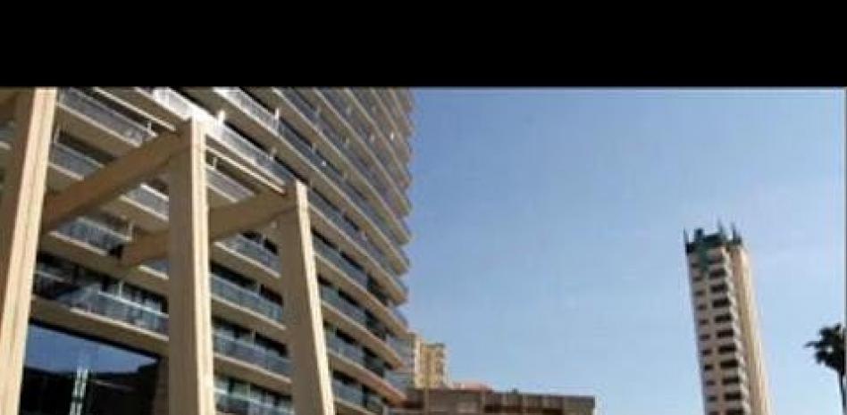 Dos paracaidistas heridos en un concurso de salto base en homenaje a Darío Barrio y Alvaro Bultó