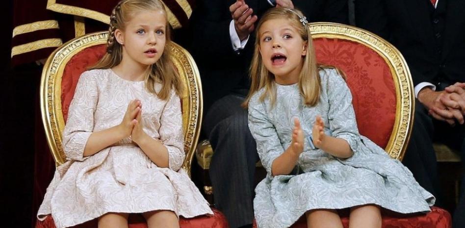 La infanta Sofía, inquieta y curiosa frente a la obediente princesa Leonor