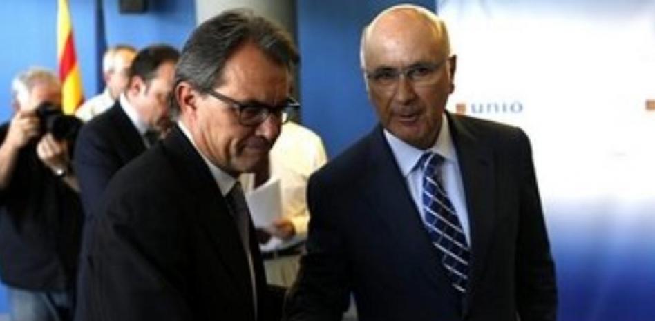 Duran y Mas exhiben unidad en el anuncio del relevo del secretario general de CiU
