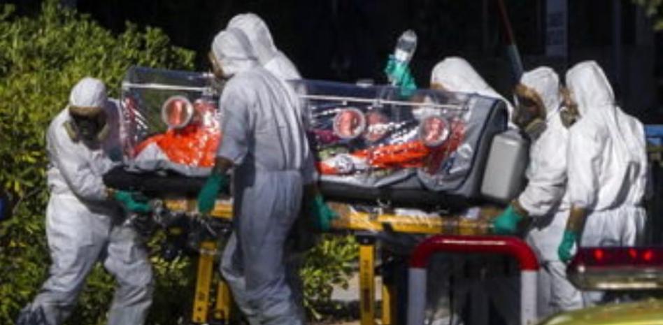 ¿Cómo se contagia el ébola?