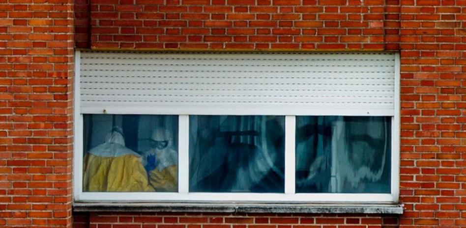 Expertos europeos dudan de las capacidades del Carlos III contra el ébola