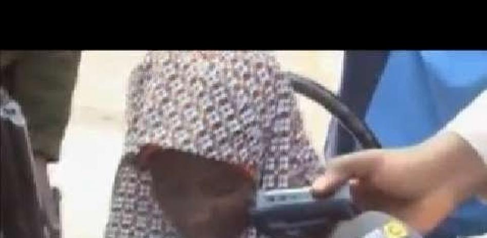 Una niña de 13 años relata cómo sus padres la entregaron como suicida a Boko Haram