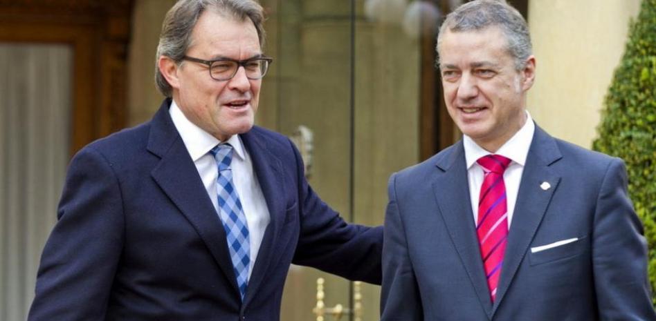 Mas y Urkullu se alían para "hacer frente al proceso recentralizador" del Gobierno