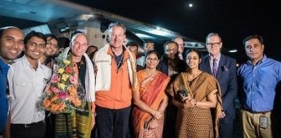 El Solar Impulse 2 marca un nuevo récord de vuelo con energía solar