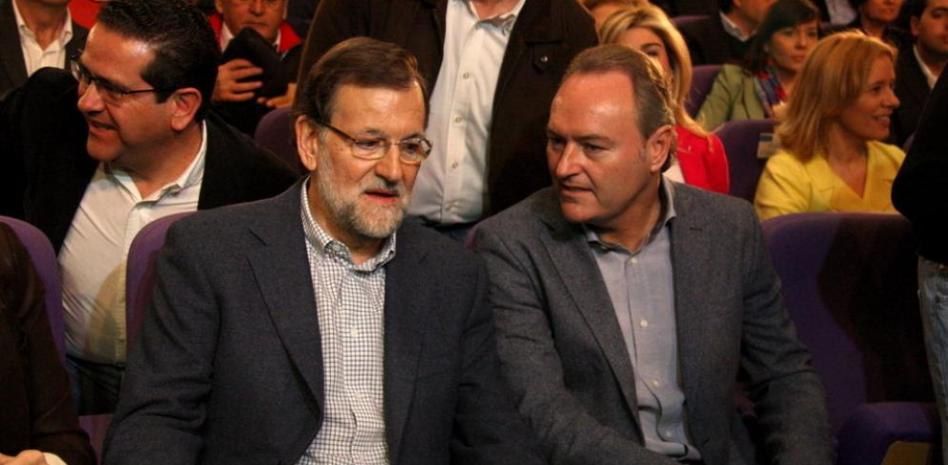 PP y PSOE se erigen como alternativas en el cierre de campaña de las elecciones andaluzas