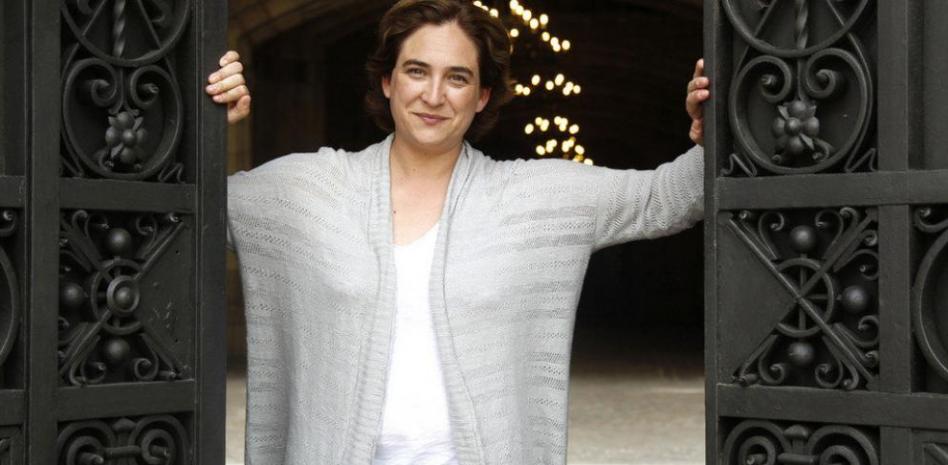 Colau insiste en la existencia de un pacto oculto a favor de Trias